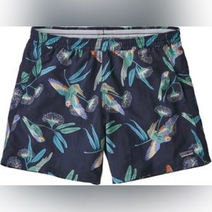 Patagonia Baggies in tropical print